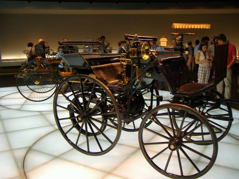 Mercedes-Benz Museum Stuttgart (28) 